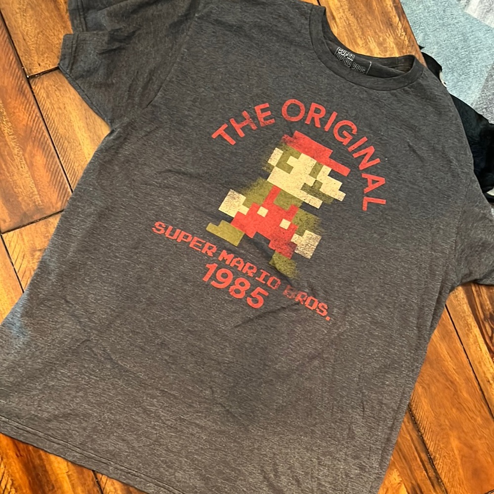 Mens T shirt